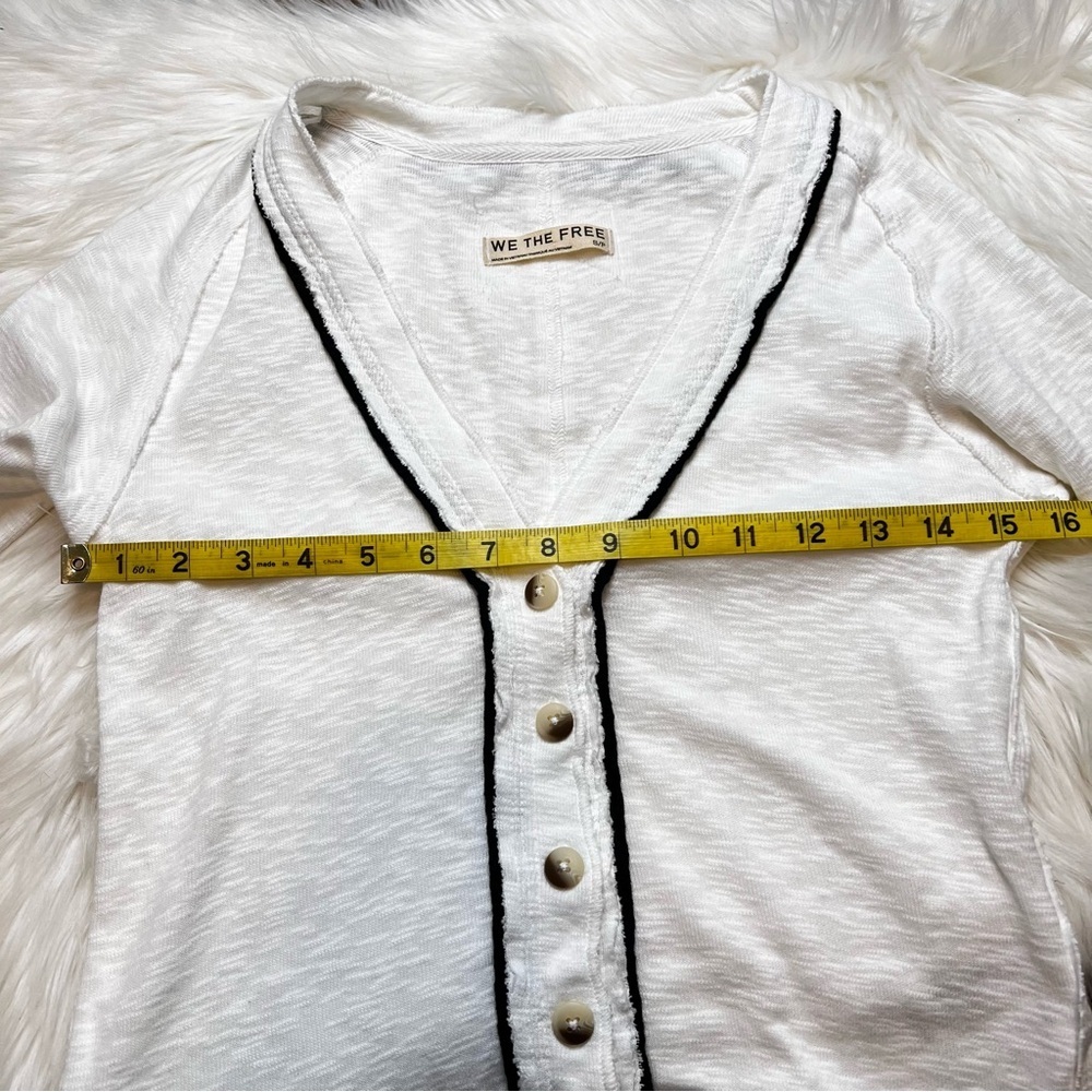Free People We The Free Tipton Raw Edge Button-Up Top. Size Small. NWOT. - Picture 8 of 12